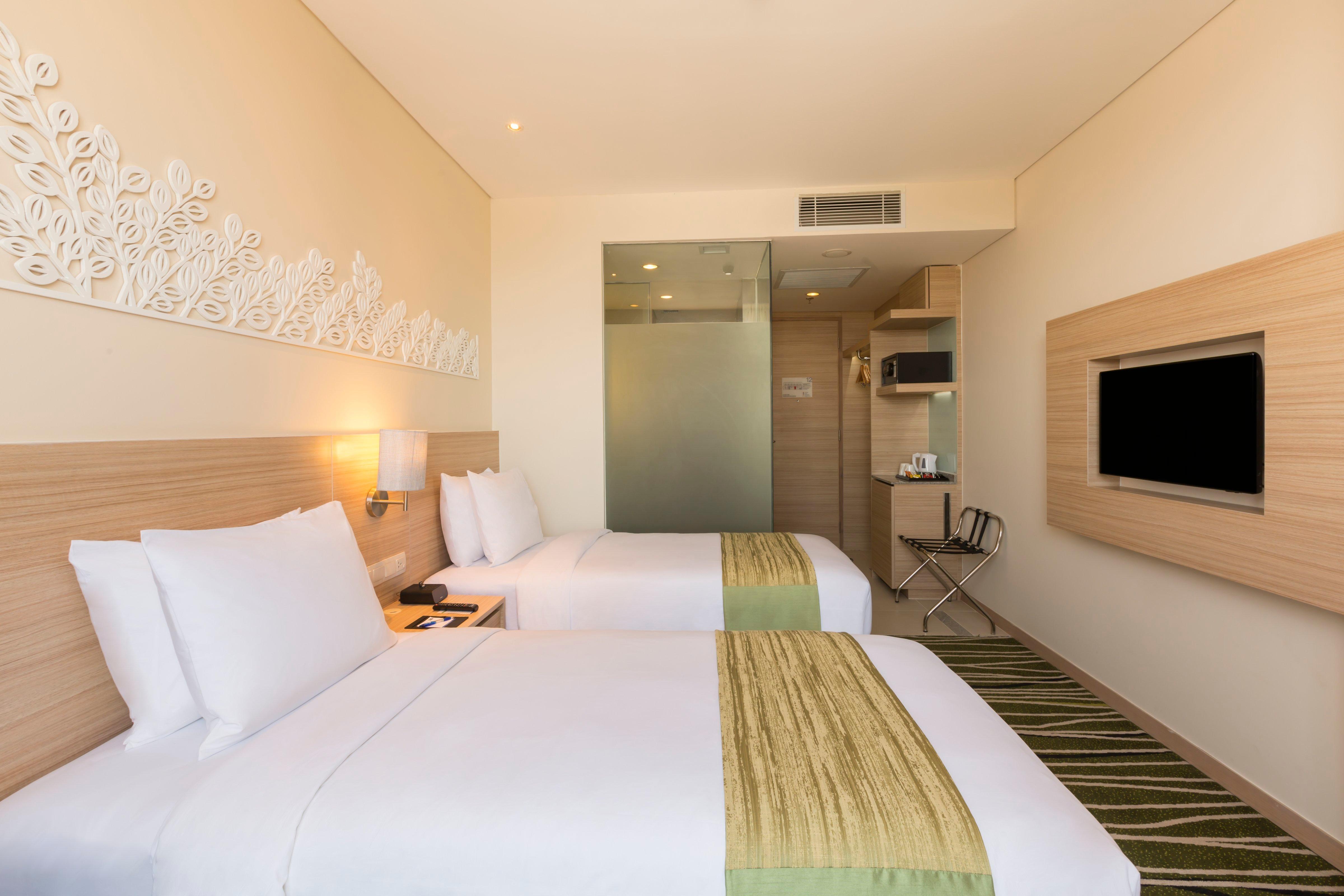 Holiday Inn Express Semarang Simpang Lima By Ihg Esterno foto