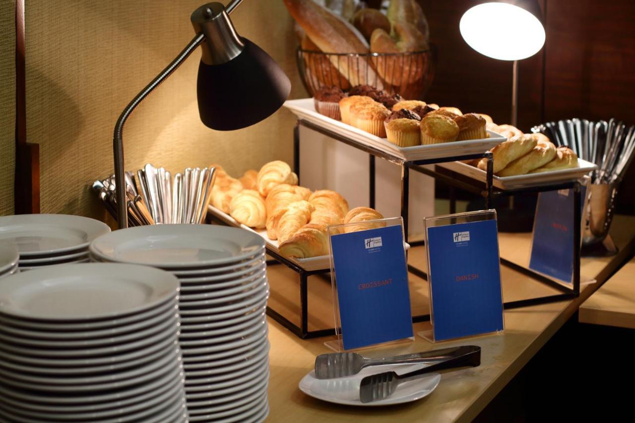 Holiday Inn Express Semarang Simpang Lima By Ihg Esterno foto